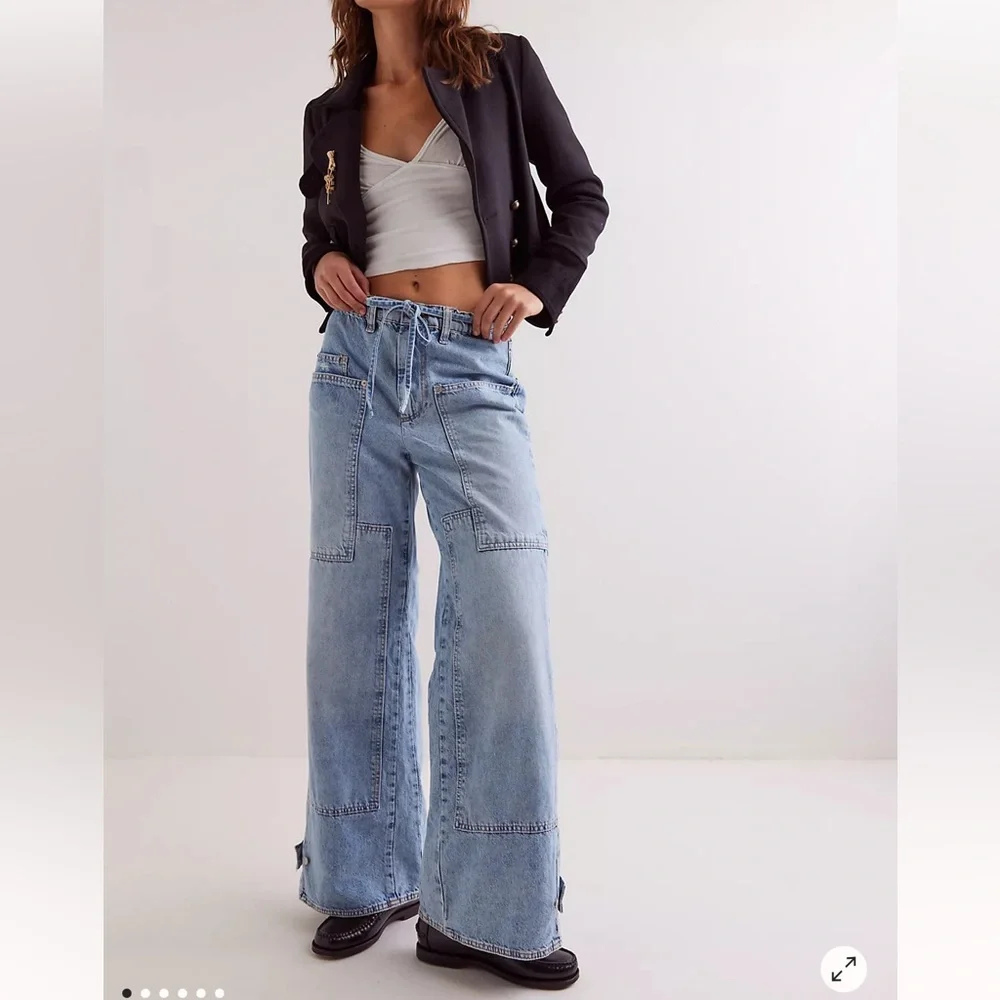 Free people CRVY outlaw Women's Light Blue Wide-Leg Jeans size Small NWOT - Picture 3 of 15